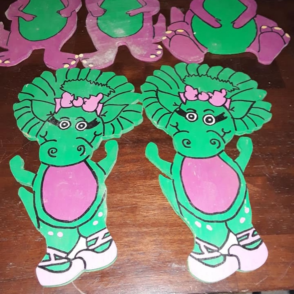 5 - Wooden handmade and hand painted Barney and Ba - Picture 2 of 2